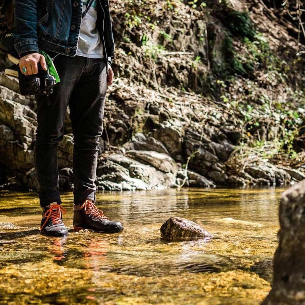 Ridgemont Heritage Unisex Waterproof Hiking Boots - Black/Orange ...